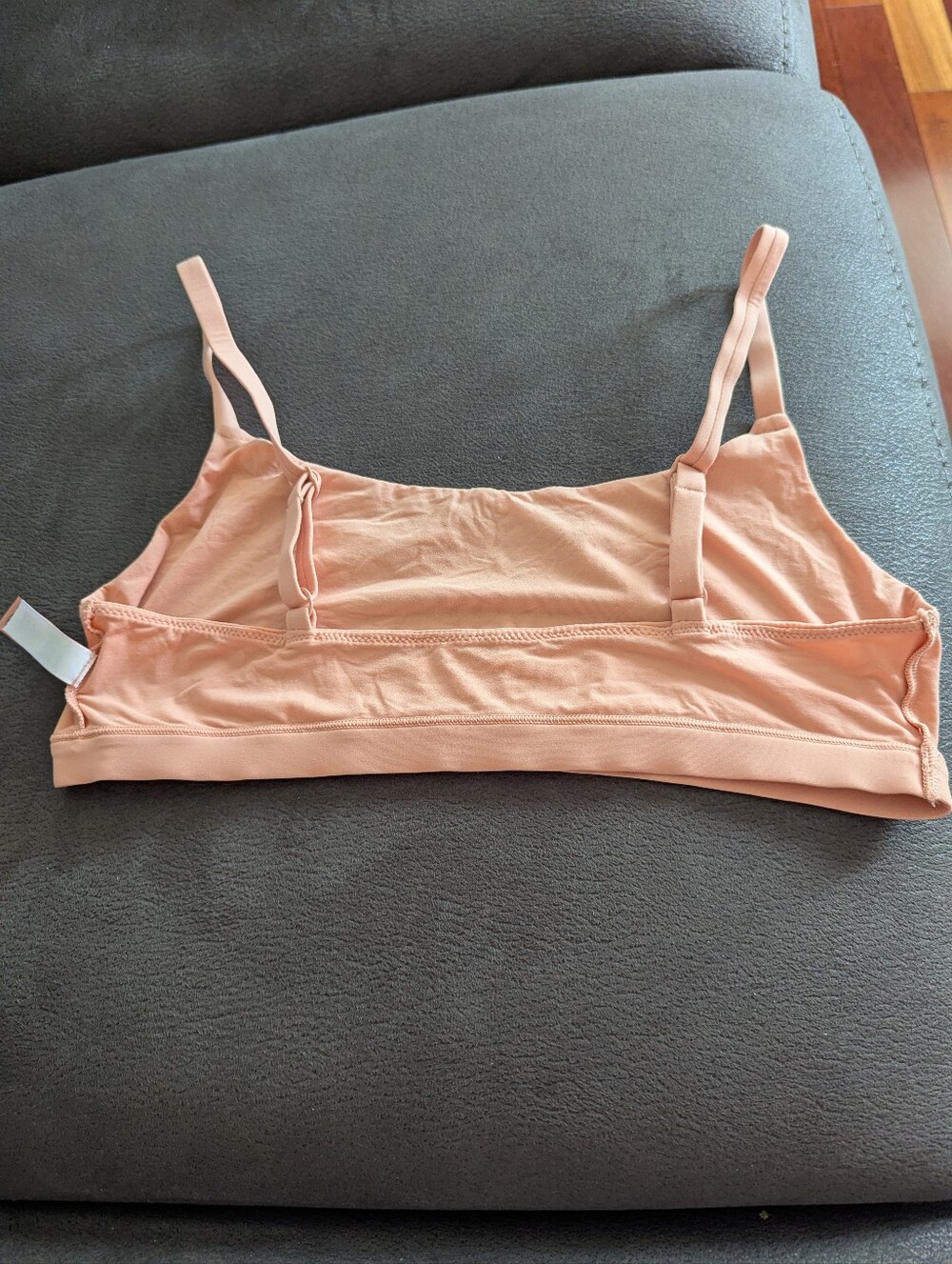 Skims Fits Everybody Bralette In Faded Nectar - Picture 4 of 6